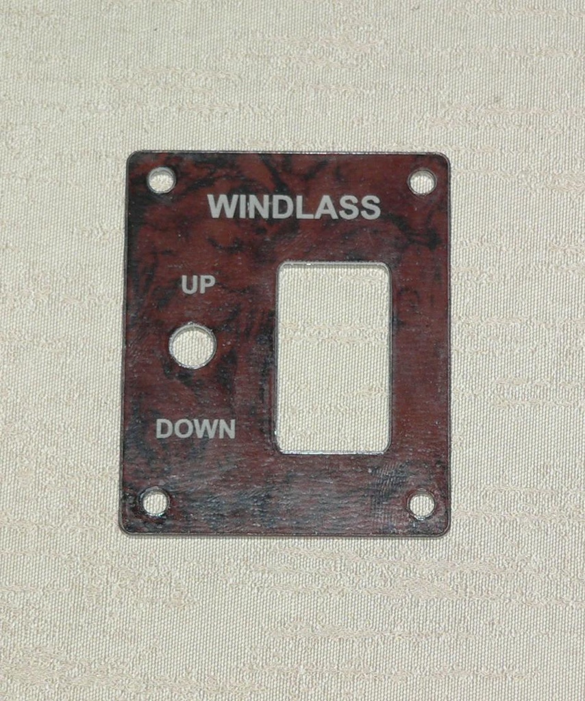 https://cdn.shopify.com/s/files/1/0774/7777/3599/files/PNL-SRMiniWindlasssml2-BURL-1__54754_0f939ab5-5cdc-4bbc-8eff-55b530fc033e.jpg