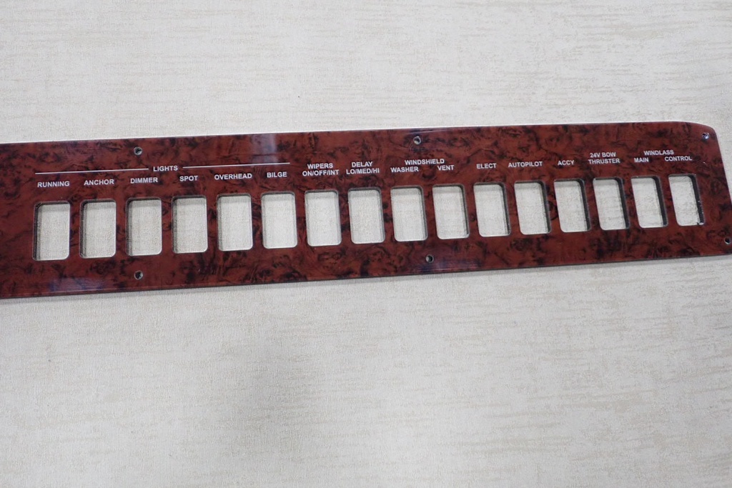 https://cdn.shopify.com/s/files/1/0774/7777/3599/files/PNL-SR390420DA-switch-BURL-4__60546_6920fc6b-4aa3-4cad-b37a-5378cc574c1f.jpg
