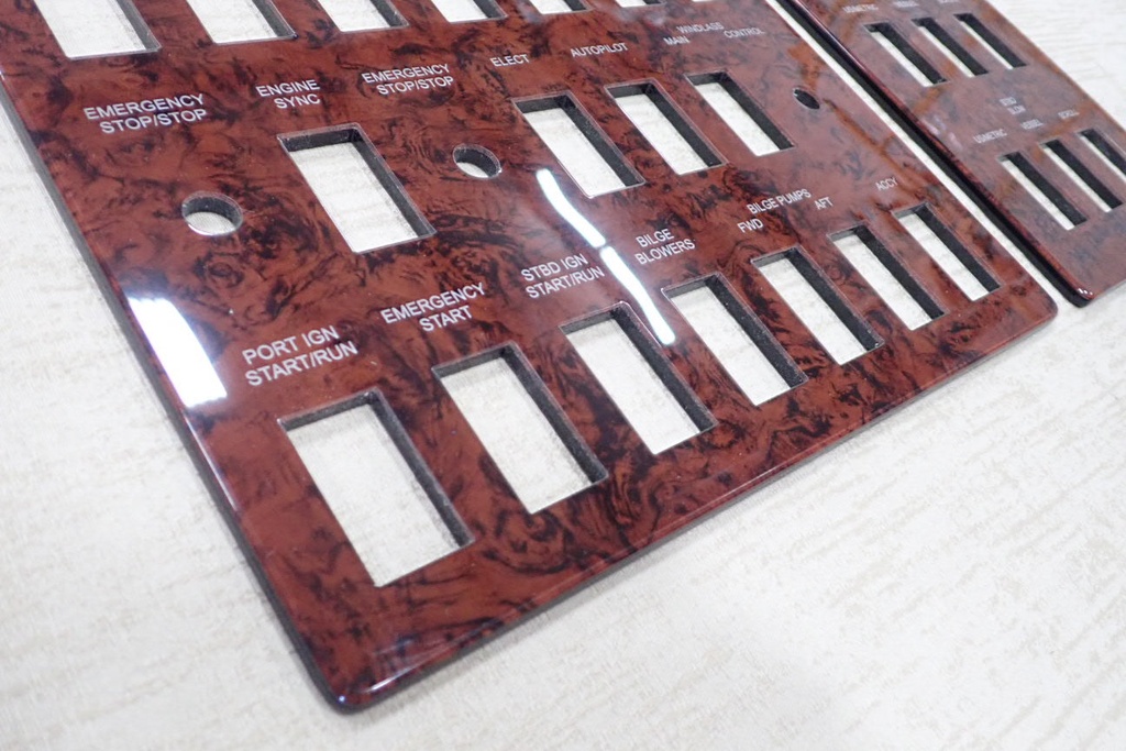 https://cdn.shopify.com/s/files/1/0774/7777/3599/files/PNL-SR480DB_SWITCH_ONLY-BURL-2__32441_7dcf29a7-c69c-469f-8fe9-aa611a13b434.jpg