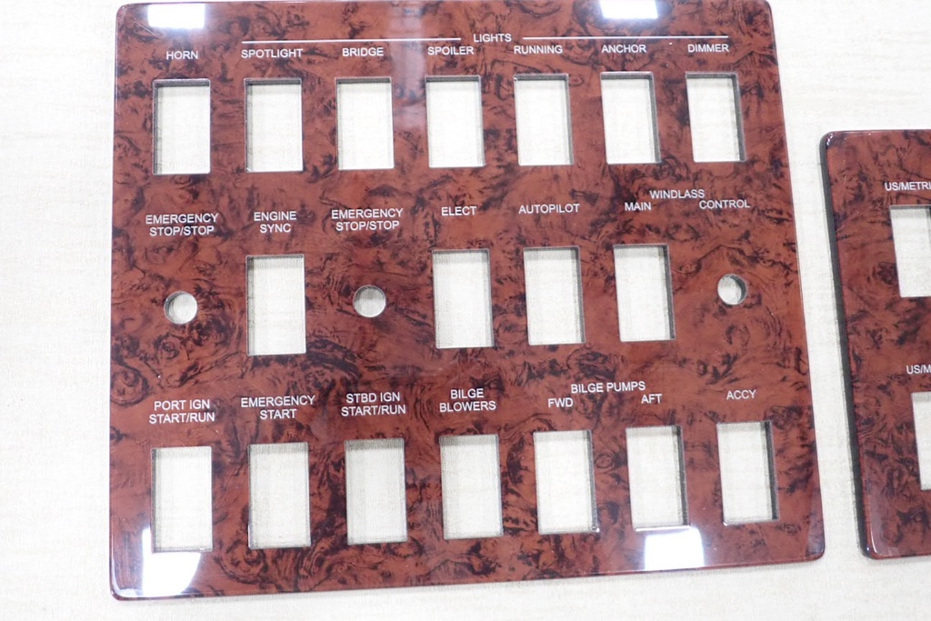 https://cdn.shopify.com/s/files/1/0774/7777/3599/files/PNL-SR480DB_SWITCH_ONLY-BURL-3__00413_1d6aeed8-6eaf-495e-8dc5-fb8e24113353.jpg
