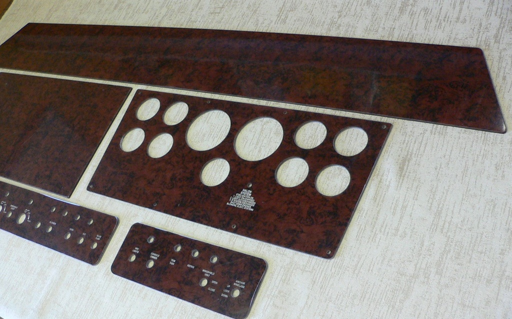 https://cdn.shopify.com/s/files/1/0774/7777/3599/files/PNL-SR330EC1992-BURL-2__70076_fbbd3dbe-af25-4743-b215-9eb94cc92bc4.jpg
