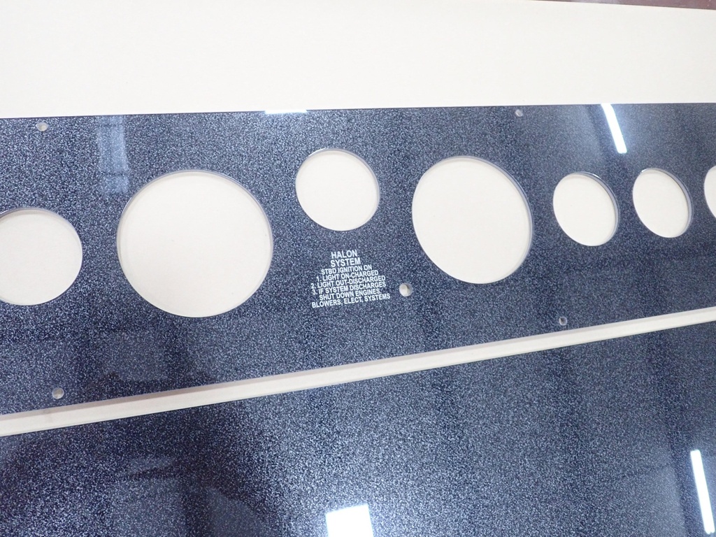 https://cdn.shopify.com/s/files/1/0774/7777/3599/files/PNL-SR370DA94-BLKST-4__09608_299d0dda-8dad-4fbf-8e11-4b49deafac8b.jpg