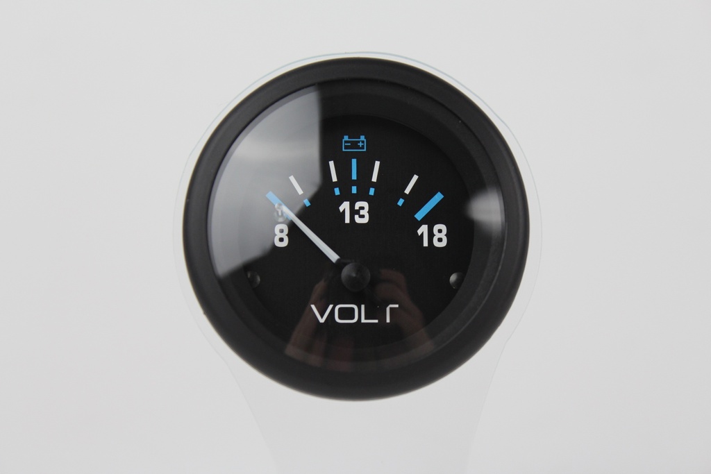 Eclipse Blk-Wh-Blu Voltmeter, 8-18 Volts