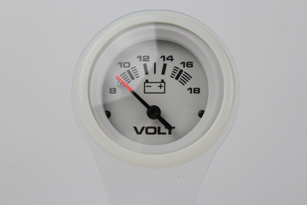 Arctic Voltmeter 8-18 Volts