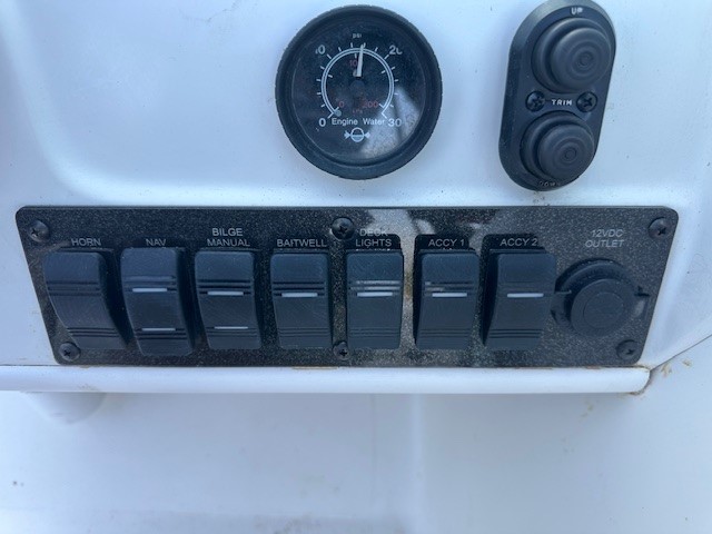 Sailfish 154, 170, 186 188 198 CC DC 1999-2006 Switch Panel Only