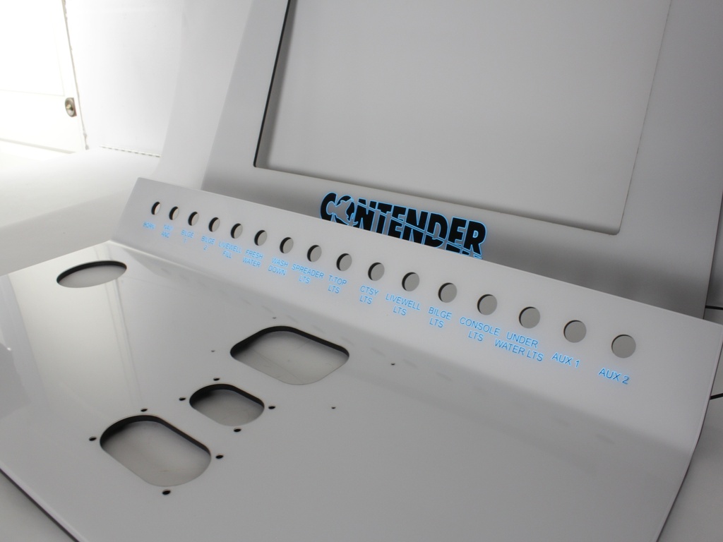 31 Open - Contender Full Custom Dash