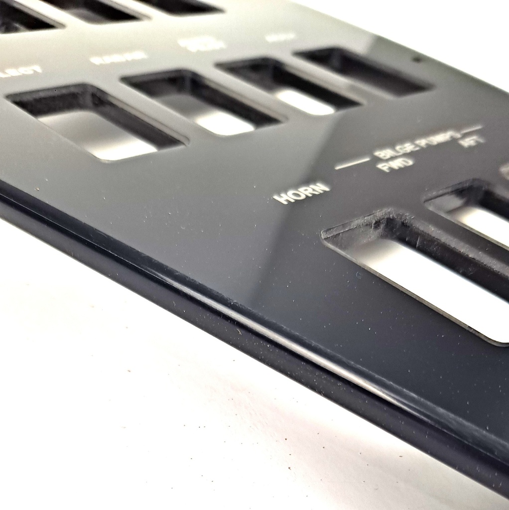 50 52 Sundancer Switch Panel 2003
