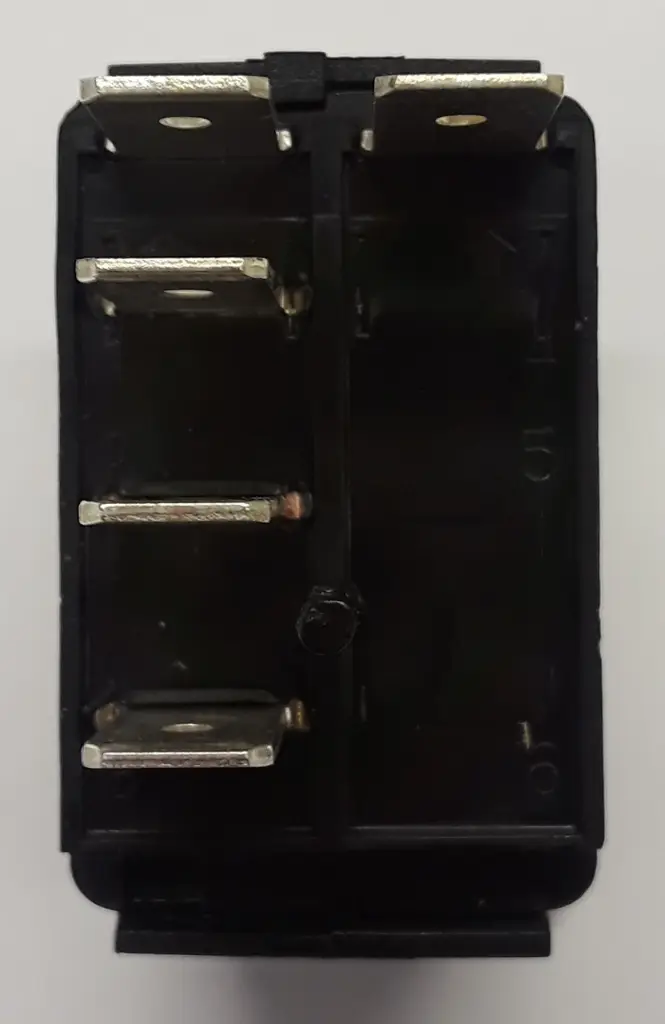 V4D1 Carling On/On Single Pole, 1 Independent Clear Lamp Rocker Switch