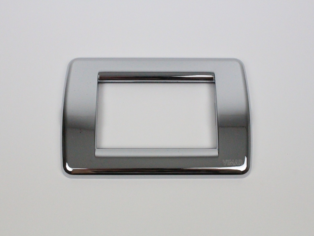 Vimar Chrome 3 Module Cover Plate, Round Corners 16753.36