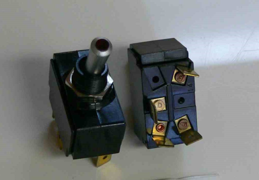 LT-1511-6 Carling SPST ON/OFF with Independent Lamp -  4 Terminal