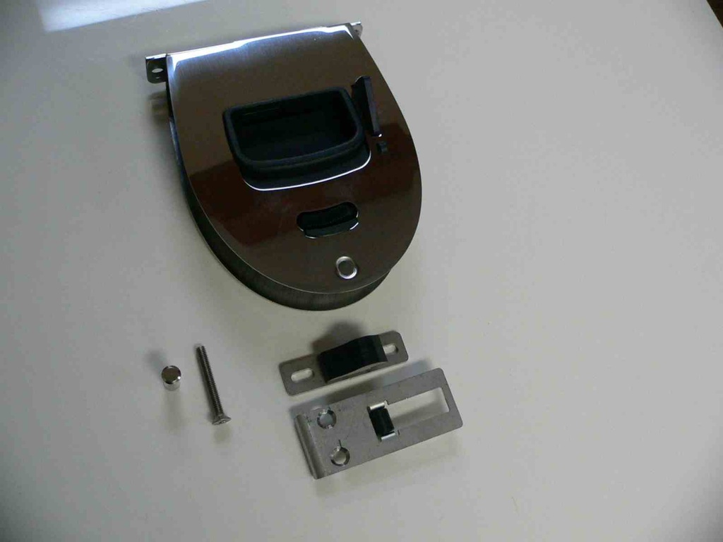 Mobella Pocket Clamshell latch, Custom Sea Ray 390 Motoryacht