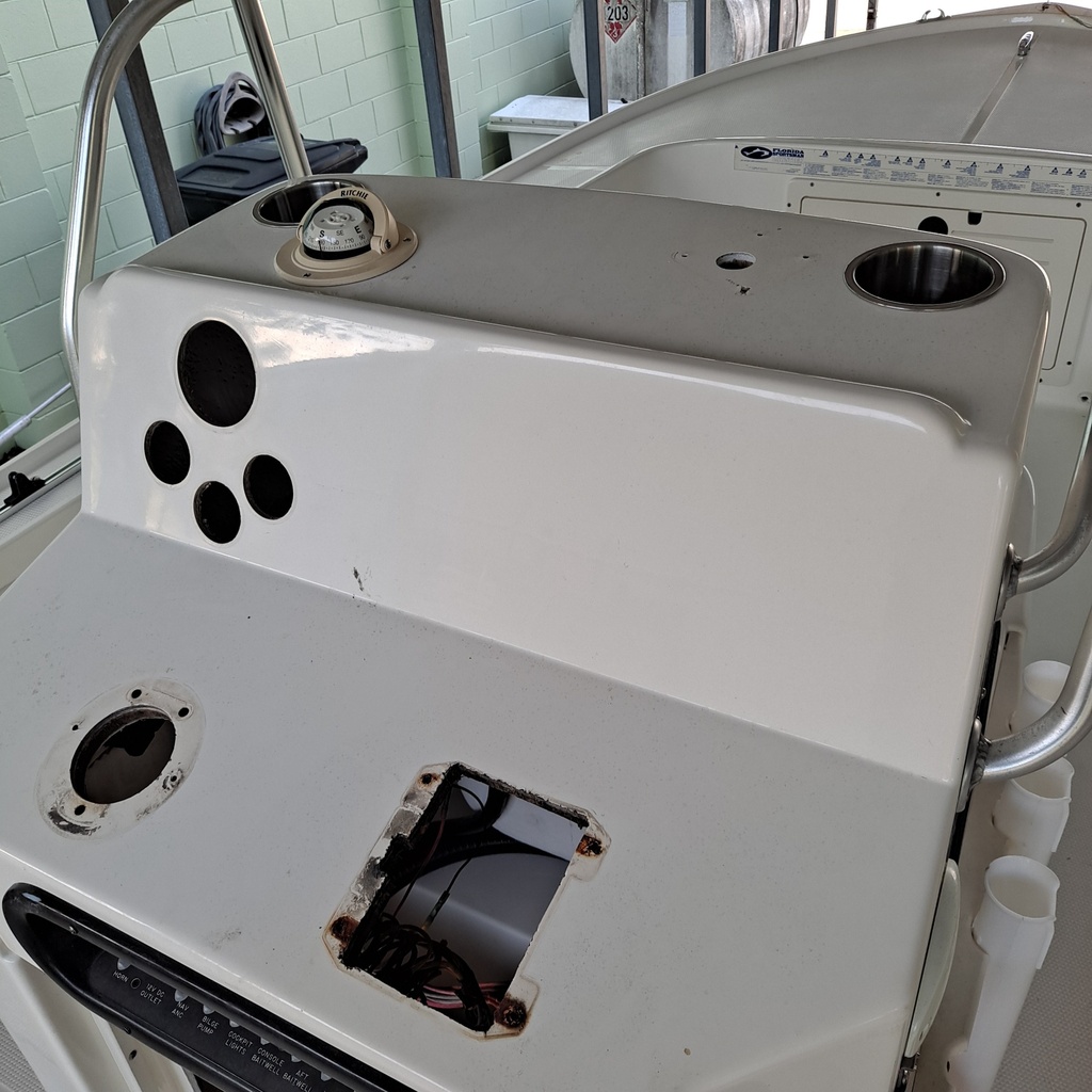 Mako 171 Custom Full Dash Instrument Panel