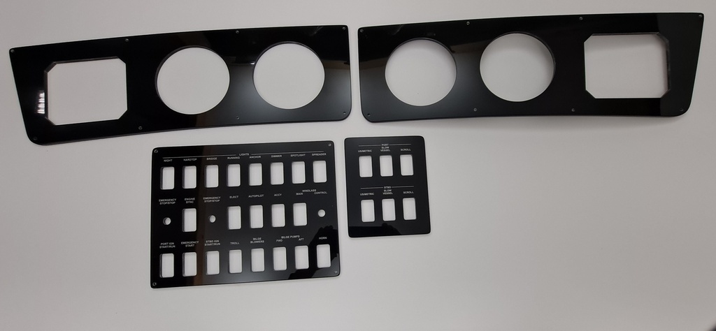 560 Sedan Bridge Panel Set 2000-2004