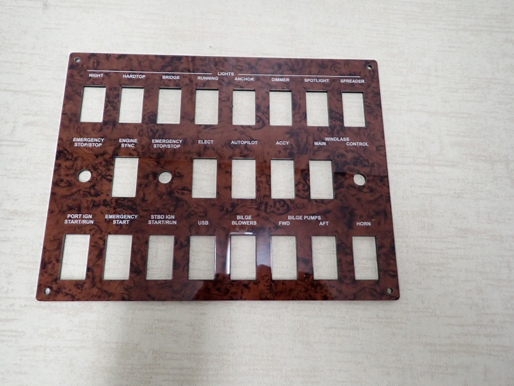 560 Sedan Bridge Main Switch Panel 2000-2004