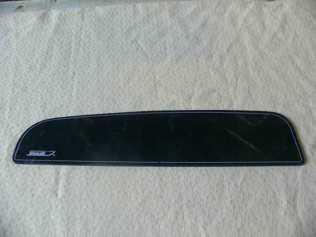 160 180 Ventura 1998-2001 Boston Whaler 18 Ventura Port side Dash accent panel