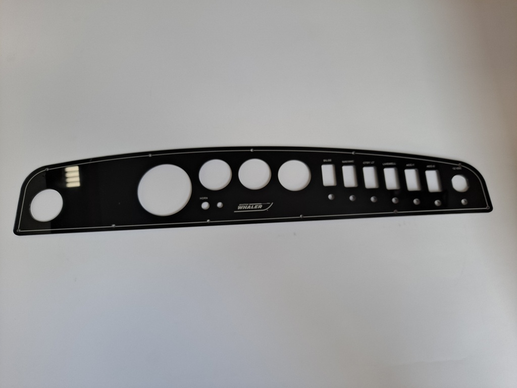 18 Outrage Boston Whaler Instrument Switch Panel