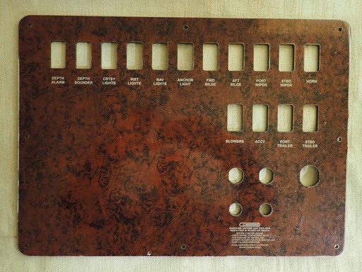 [PNL-Max3300scr] Maxum Switch Panel