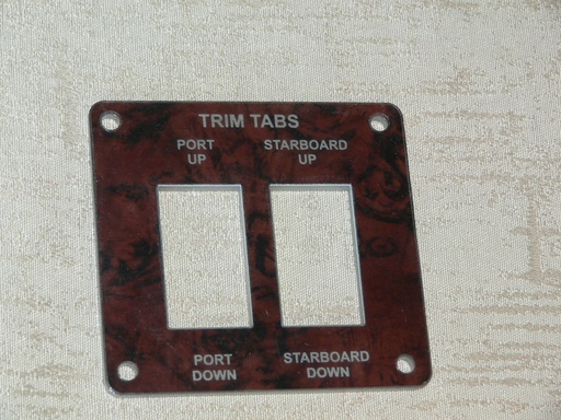 [PNL-SRMinitrimtabcarling2] Trim Tabs -Carling "squared corners"